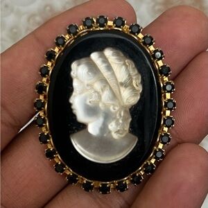 Vintage Victorian Cameo Brooch with Black and Gold Detailing